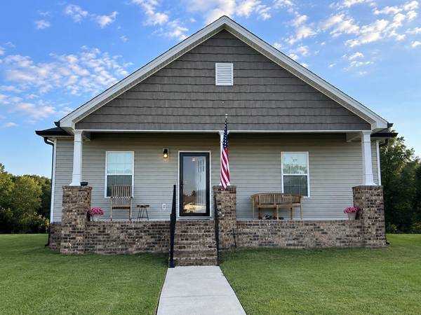 411 Coahulla Creek Drive, Dalton, GA 30721