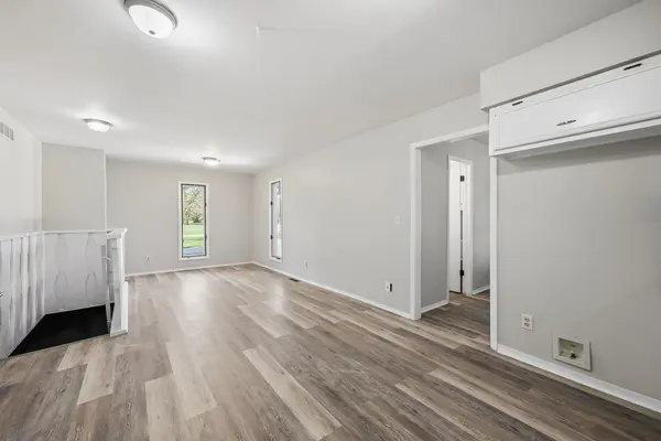 10237 SW 15th St., Towanda, KS 67144