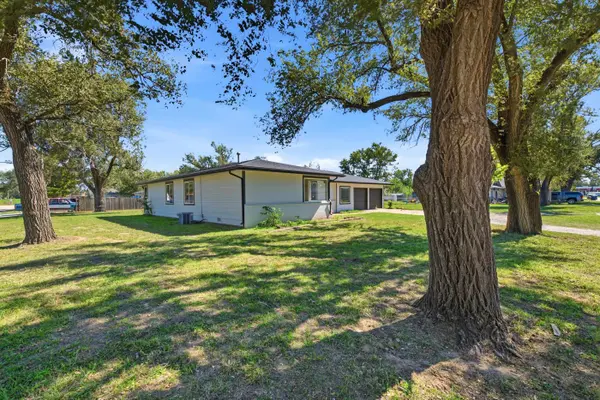 716 N Boyd, Wichita, KS 67212