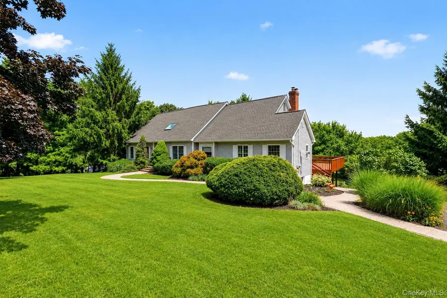 214 W Mombasha RD, Monroe, NY 10950