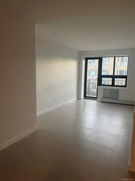 40-47 97 ST #2C, Corona, NY 11368
