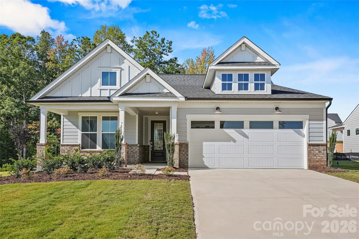 7512 Pedigree CIR, Lancaster, SC 29720