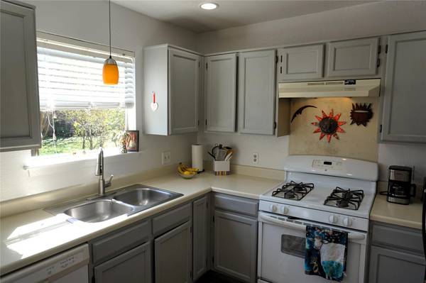 1904 Birds Nest CT, Cedar Park, TX 78613