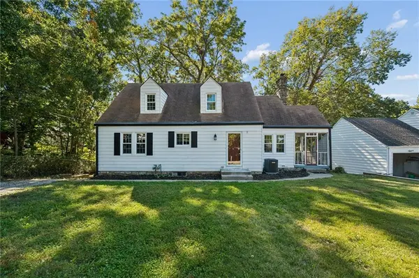 209 NE Hill ST, Kansas City, MO 64116