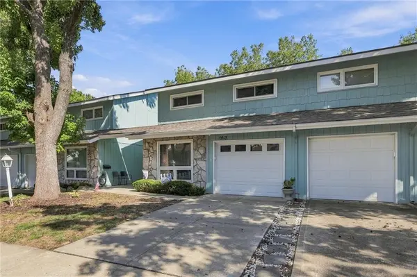 6513 W 49th ST, Mission, KS 66202
