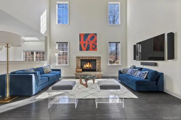 11 Fraydun LN, Scarsdale, NY 10583