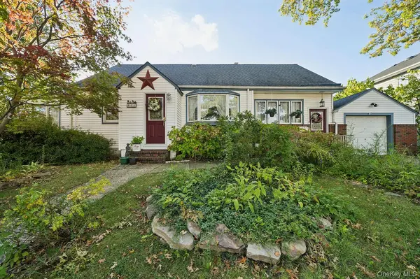64 Collfield AVE, Staten Island, NY 10302