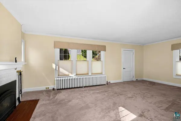 2920 E 2nd St, Duluth, MN 55812