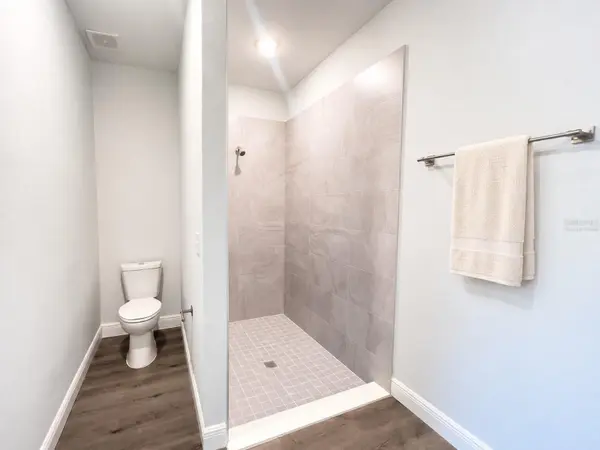 1045 9TH AVE, Deland, FL 32724