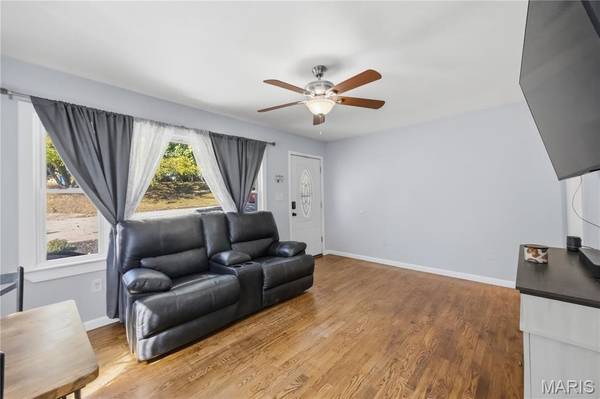1307 S 3rd ST, De Soto, MO 63020