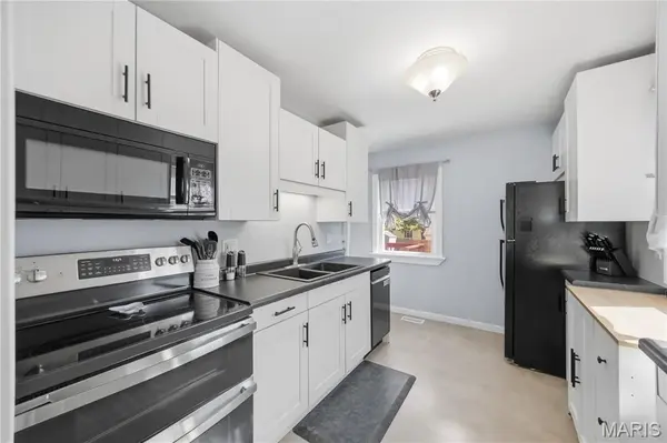 1307 S 3rd ST, De Soto, MO 63020