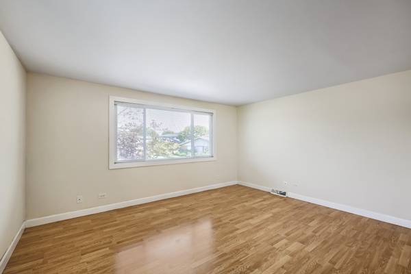 945 Shattuck LN #0, Schaumburg, IL 60194