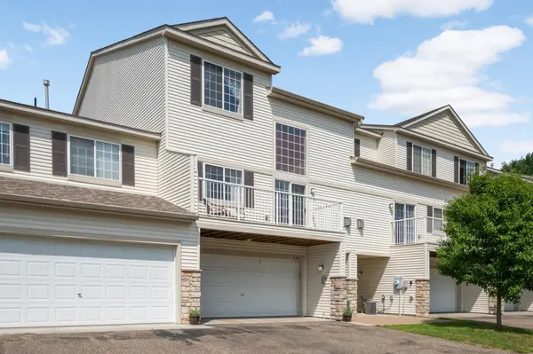 6801 Pine Crest TRL S, Cottage Grove, MN 55016