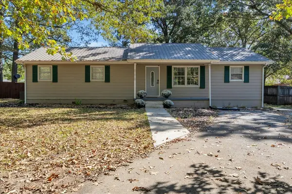 400 Cumberland Ave, Tullahoma, TN 37388
