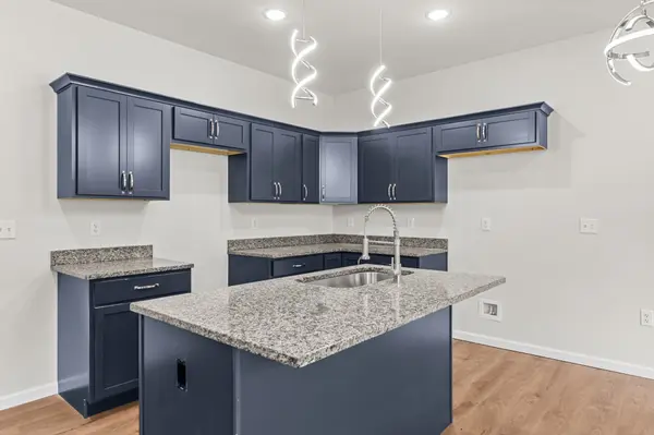 921 Lacy Ct, Sevierville, TN 37862