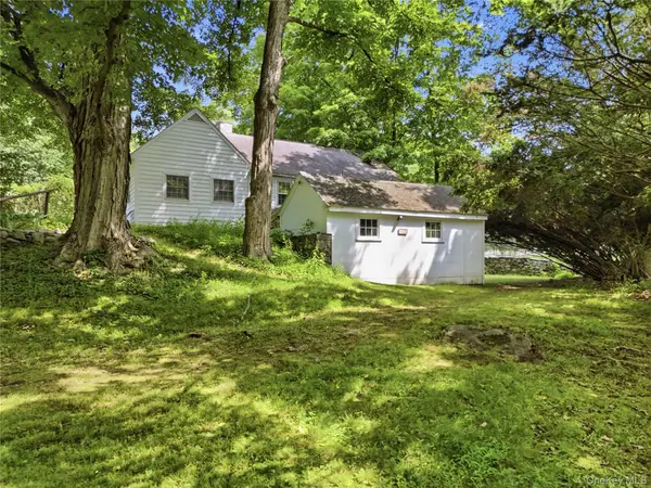 225 Succabone RD, Bedford Corners, NY 10549