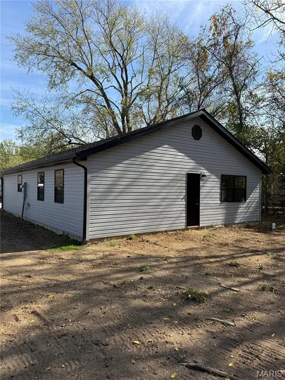 437 Polk AVE, Lebanon, MO 65536