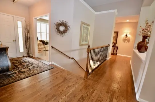 793 Lipizzan LN, Wauconda, IL 60084