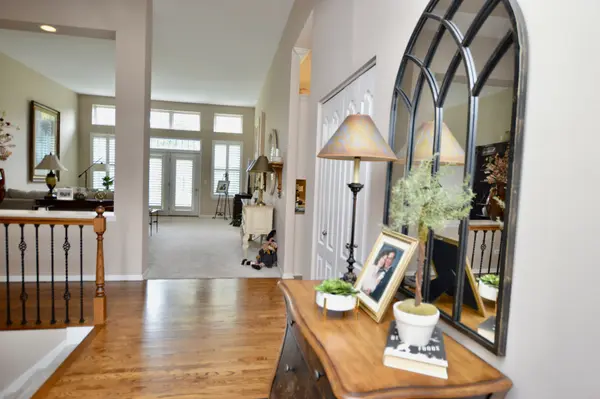 793 Lipizzan LN, Wauconda, IL 60084