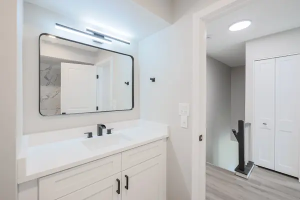 810 Gloucester DR #126, Elk Grove Village, IL 60007