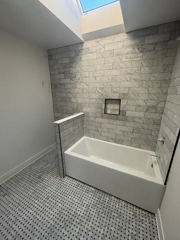 Address not disclosed, Arlington Heights, IL 60005