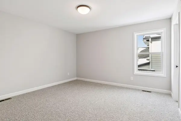 7334 Ambercrest Curve, Inver Grove Heights, MN 55077