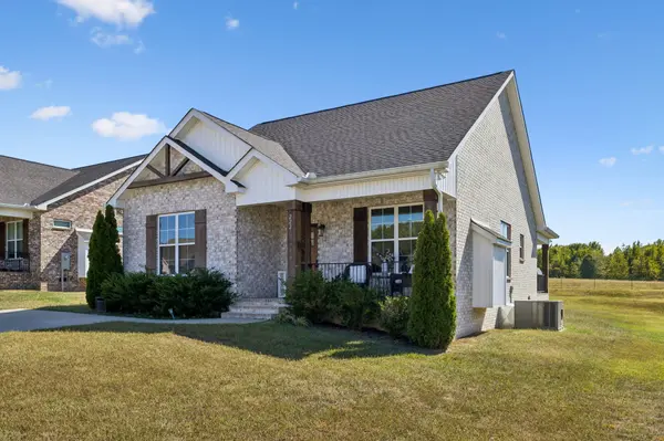 222 Julia Ann Ct, Springfield, TN 37172