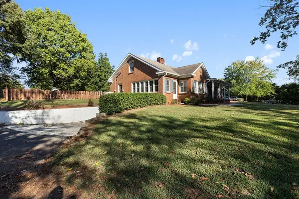 1893 Beersheba Hwy, Mcminnville, TN 37110