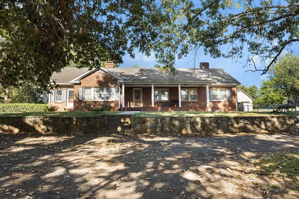 1893 Beersheba Hwy, Mcminnville, TN 37110