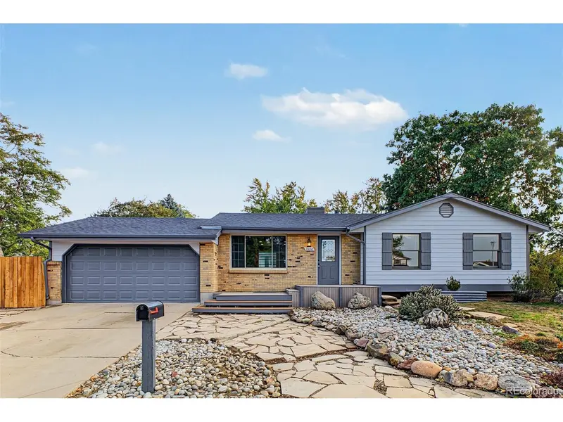 9288 W Maryland, Lakewood, CO 80232