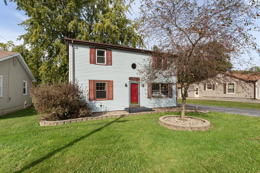 901 Mccord RD, Valparaiso, IN 46383