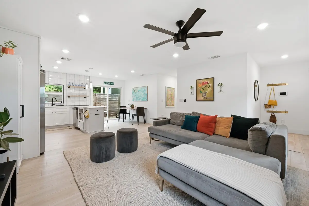1406 Camelot CIR #1, Austin, TX 78745