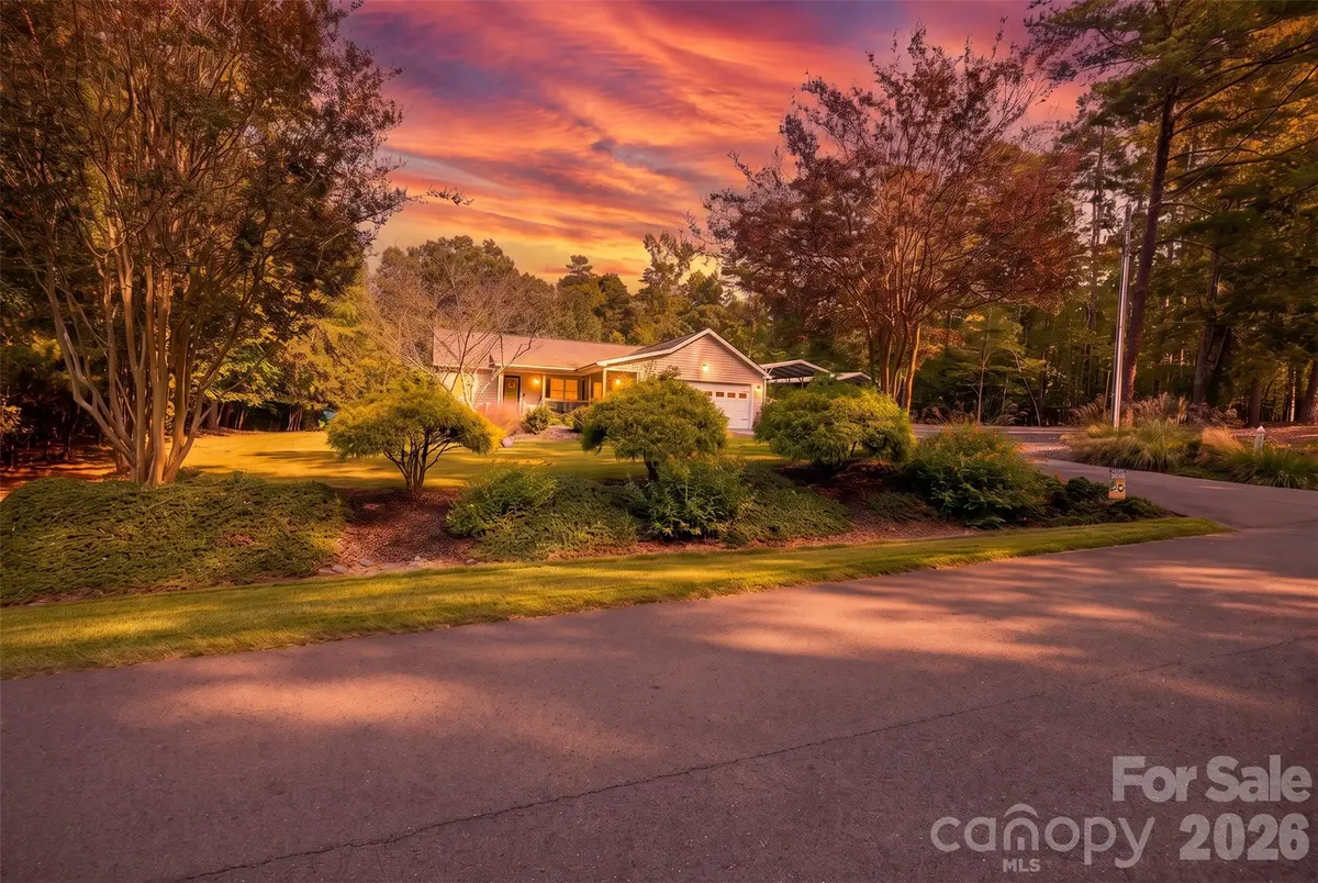 571 Newport DR, Mount Gilead, NC 27306