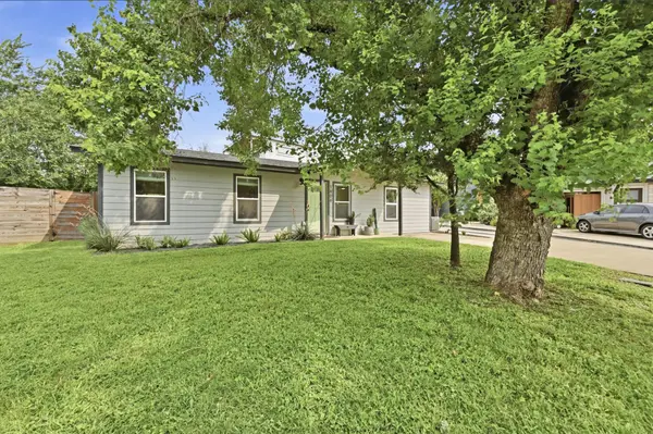 1406 Camelot CIR #1, Austin, TX 78745