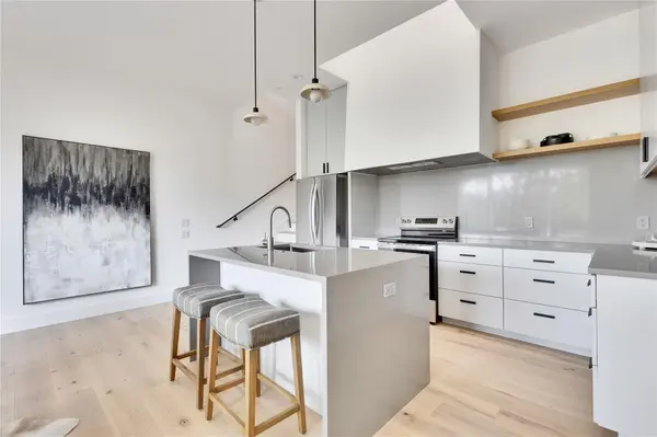 1118 W 7th ST #2B, Austin, TX 78703