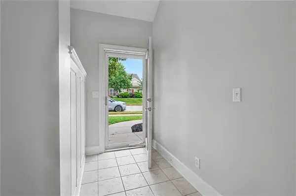 5933 Longleaf CIR, Lawrence, KS 66049