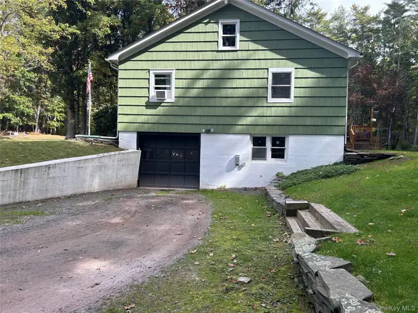 181 Eldred Yulan RD, Eldred, NY 12732