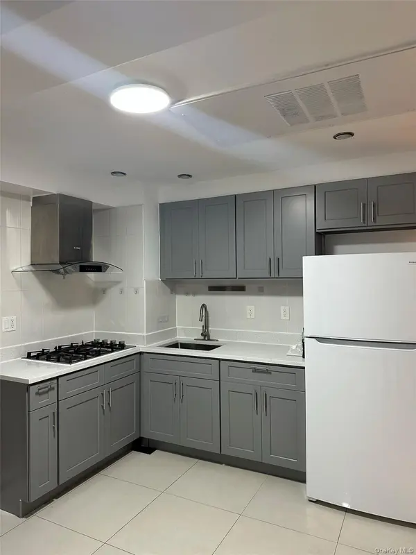 13229 Blossom AVE #4G, Flushing, NY 11355
