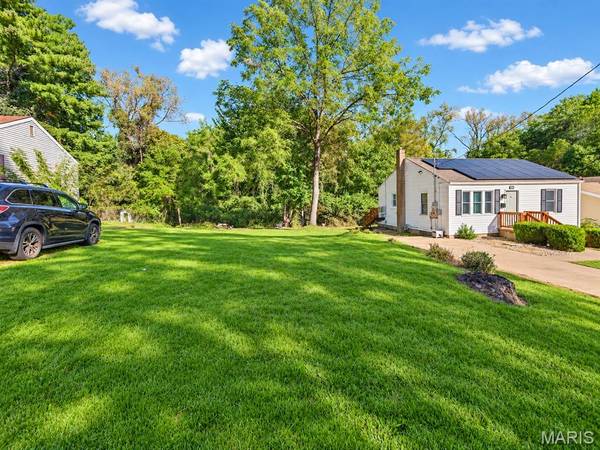 2425 Gillis ST, Alton, IL 62002