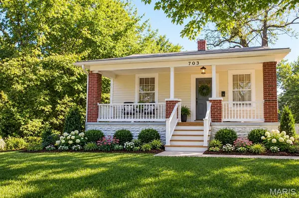 703 Fairview AVE, Alton, IL 62002