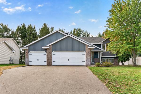 5660 Highland TRL, Big Lake, MN 55309