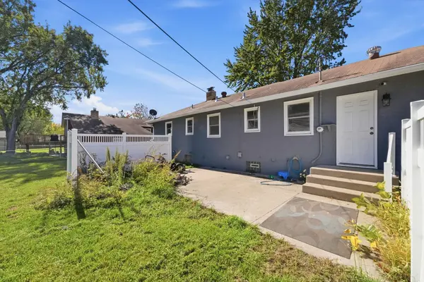 7549 University AVE NE, Fridley, MN 55432