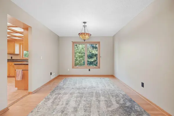 12560 Dorchester TRL, Apple Valley, MN 55124