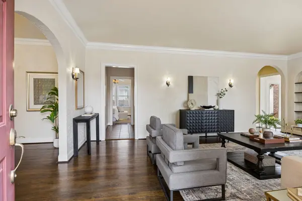 230 Cherokee Rd, Nashville, TN 37205