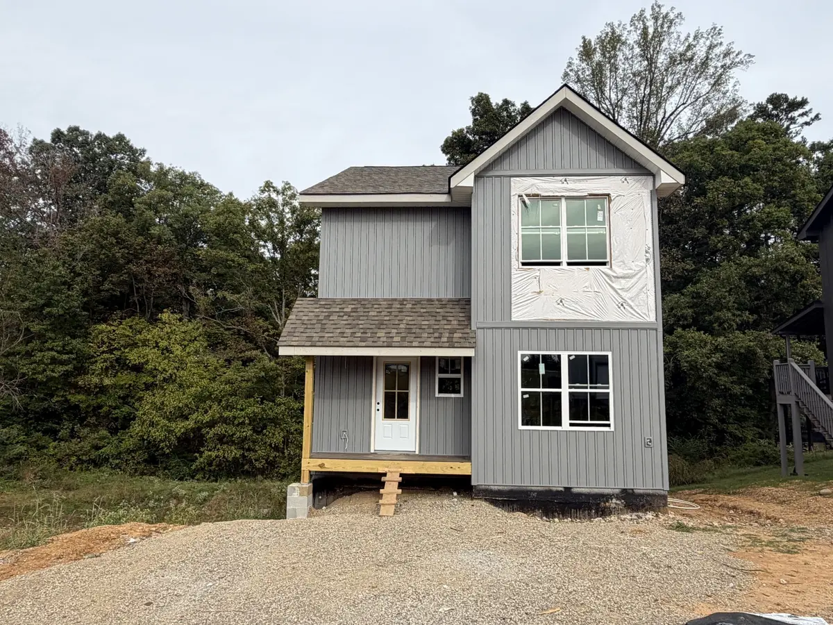 905 Lacy Ct, Sevierville, TN 37862