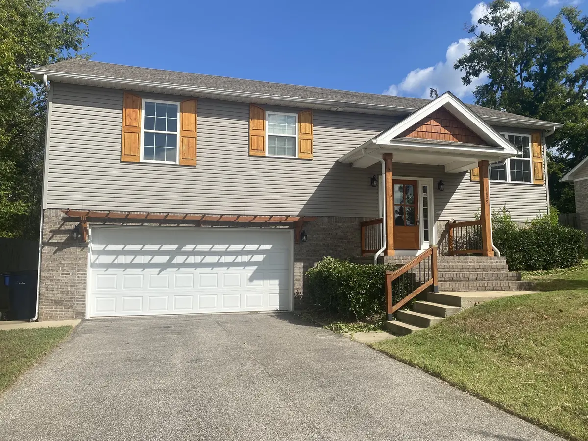 1809 Susan Rd, Columbia, TN 38401
