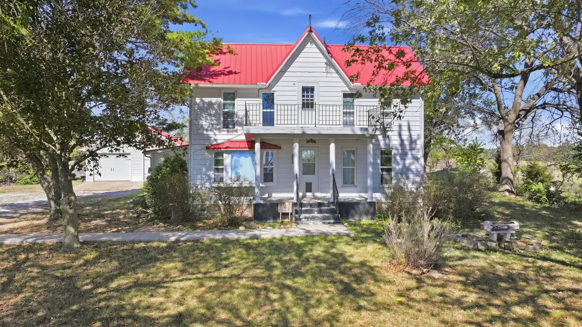 453 State Hwy 32, Fair Play, MO 65649