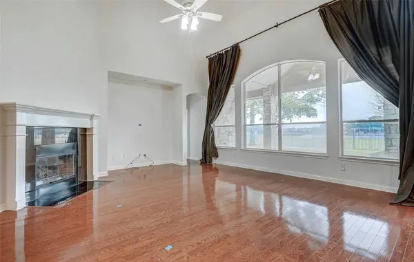 3129 Goldenoak CIR, Round Rock, TX 78681
