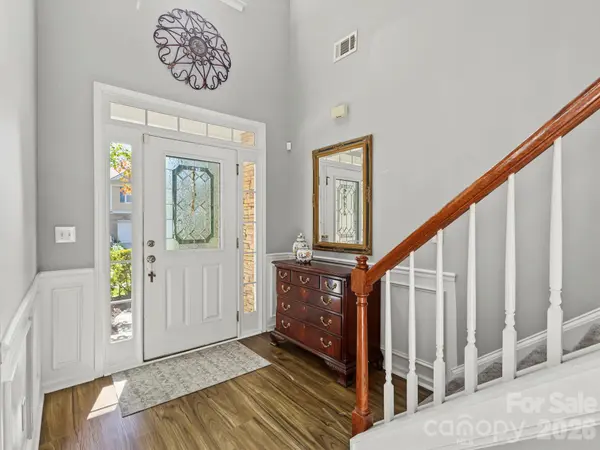 10900 Sand River CT, Davidson, NC 28036