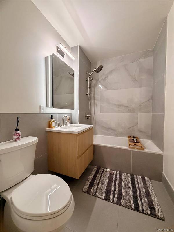 132-51 41st RD #4B, Flushing, NY 11355